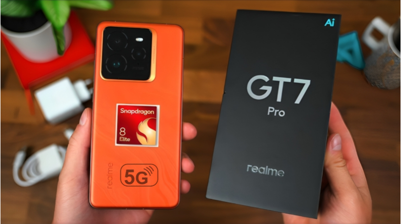 Realme GT 7 Pro: price in India with 250MP camera and 512 GB storage along with 5800mAh battery.