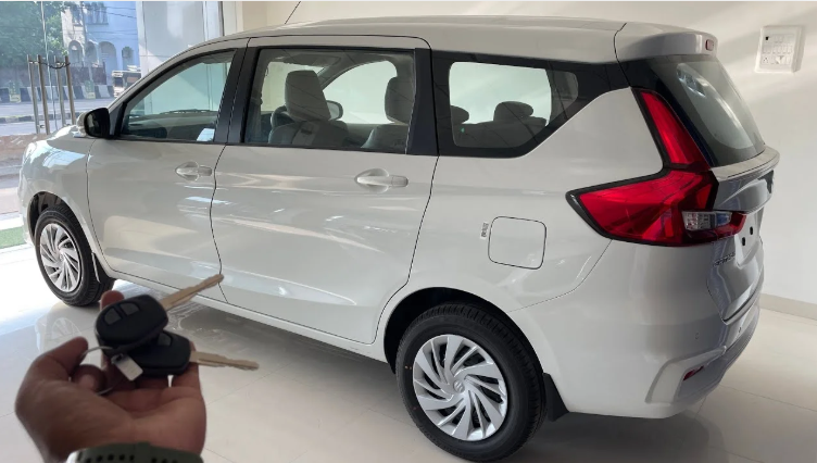 Maruti Suzuki Ertiga premium features Downpayment of only Rs 1 lakh, know what will be the EMI for 3 to 7 years